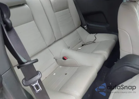 2013 Ford Mustang Gt Premium z USA, uszkodzony, nr VIN 1ZVBP8CF4D5265576